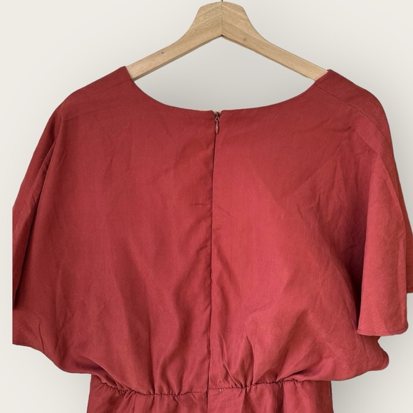 NEW Julia Jordan Flutter Sleeve Twist Front Dress - Picture 7 of 9